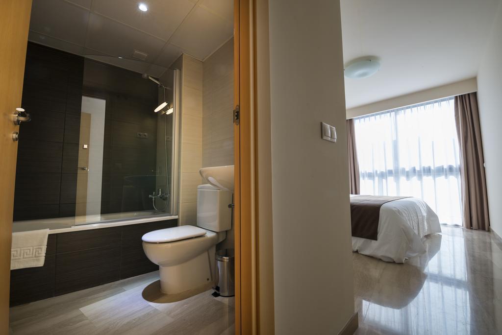 Apartaments Peronel.La Lleida Exteriör bild