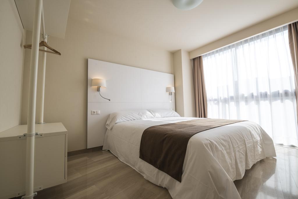 Apartaments Peronel.La Lleida Exteriör bild